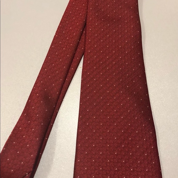 FERRAGAMO Burgundy Silk  Tie - Picture 7 of 7